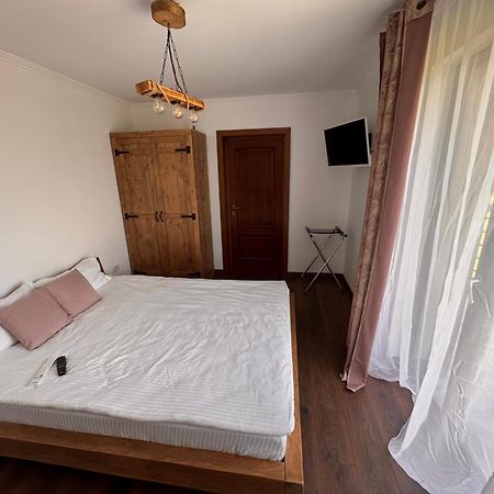 Pensiunea Lili'S House Buchin Εξωτερικό φωτογραφία
